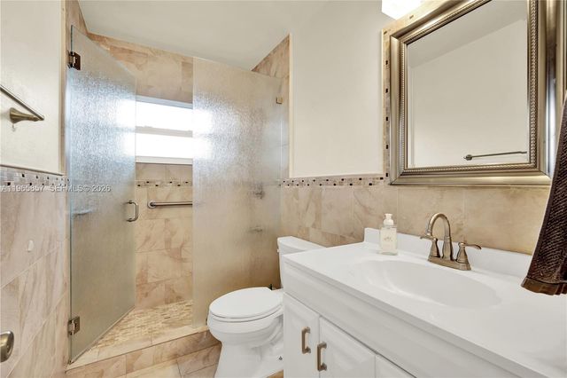 606 SW 58th Ct, Miami, FL 33144