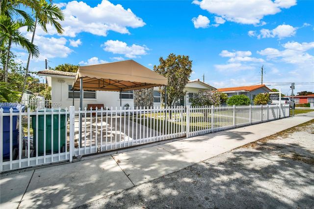 606 SW 58th Ct, Miami, FL 33144