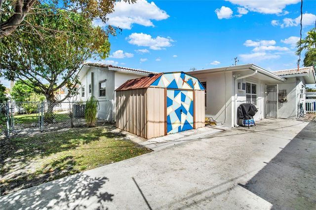 606 SW 58th Ct, Miami, FL 33144