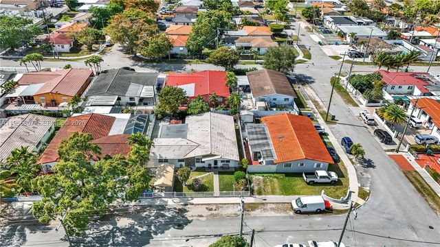 606 SW 58th Ct, Miami, FL 33144