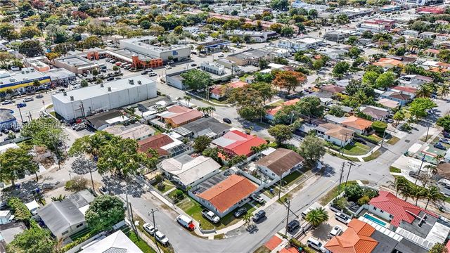 606 SW 58th Ct, Miami, FL 33144