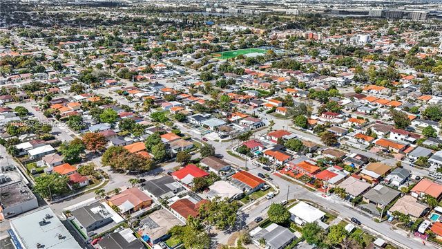 606 SW 58th Ct, Miami, FL 33144