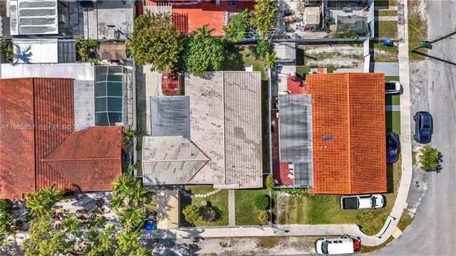 606 SW 58th Ct, Miami, FL 33144