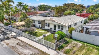 606 SW 58th Ct, Miami, FL 33144