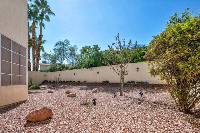 2707 Fan Palm Court, Henderson, NV 89074