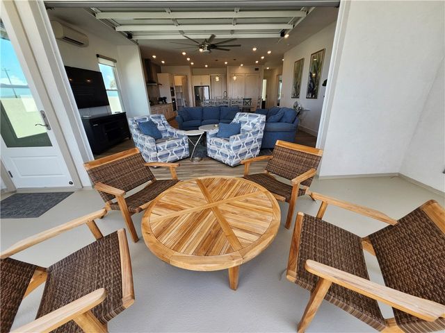 149 Porto Villageo Dr, Port Aransas, TX 78373