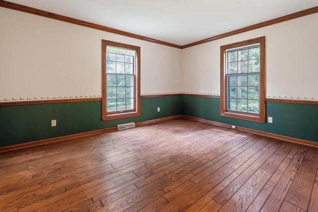 304 Fieldstone ROAD, Delafield, WI 53018