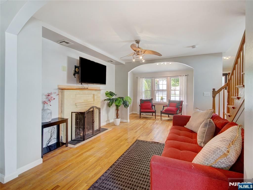 8 Pine Street, West Orange, NJ 07052