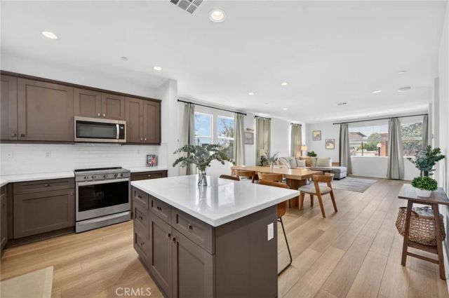 1016 E 4th, Santa Ana, CA 92701