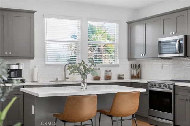 1016 E 4th, Santa Ana, CA 92701