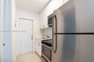 1450 SW 6th St 1, Miami, FL 33135