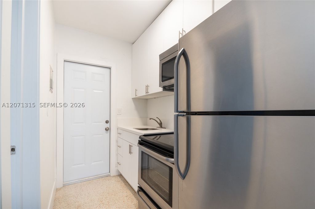 1450 SW 6th St 1, Miami, FL 33135