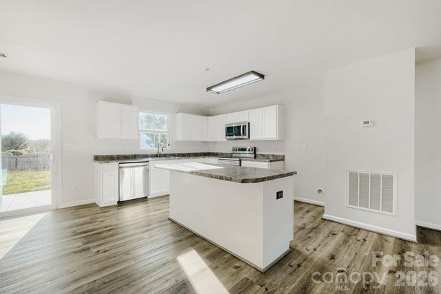 2394 Everton Circle SE, Concord, NC 28025