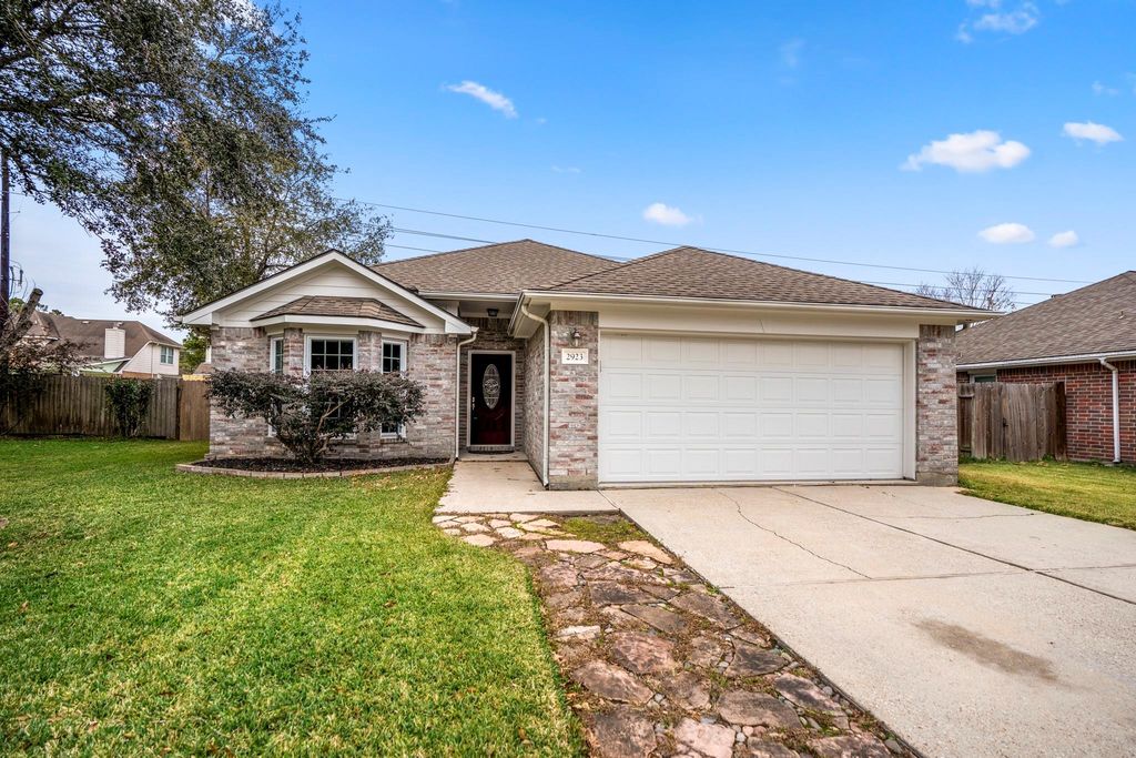 2923 Goldspring Lane, Spring, TX 77373