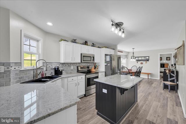 111 HOLLY RD, Orwigsburg, PA 17961