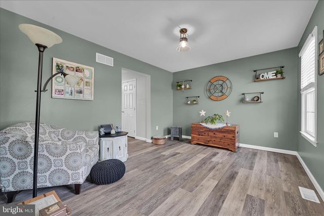 111 HOLLY RD, Orwigsburg, PA 17961