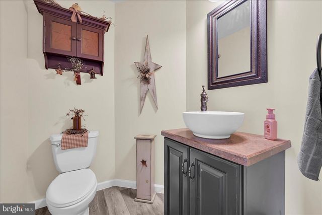 111 HOLLY RD, Orwigsburg, PA 17961
