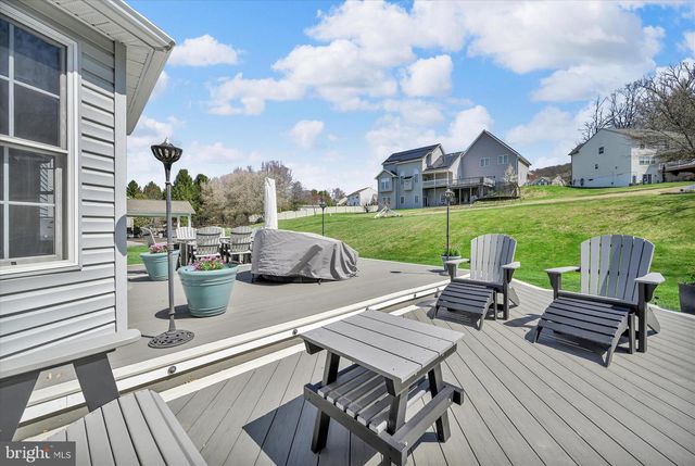 111 HOLLY RD, Orwigsburg, PA 17961
