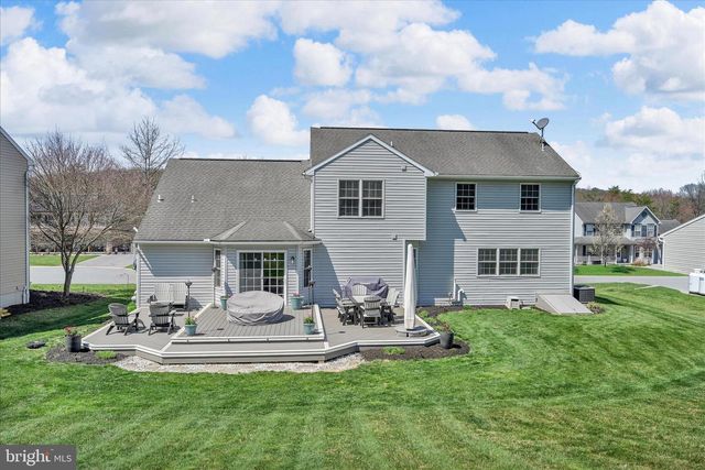 111 HOLLY RD, Orwigsburg, PA 17961