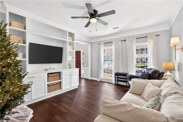 1080 Barrington Landing Court, Roswell, GA 30076