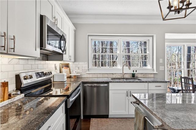 1080 Barrington Landing Court, Roswell, GA 30076