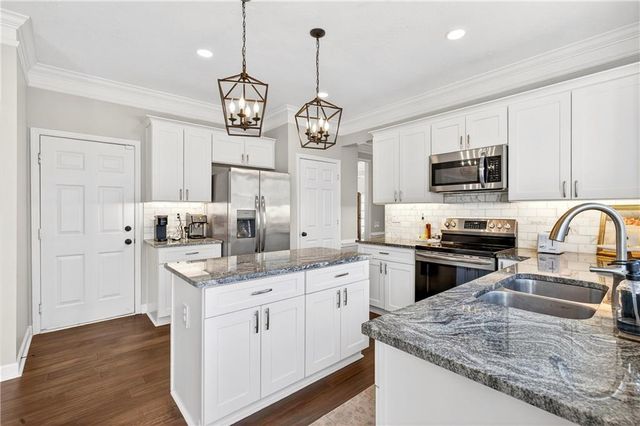 1080 Barrington Landing Court, Roswell, GA 30076