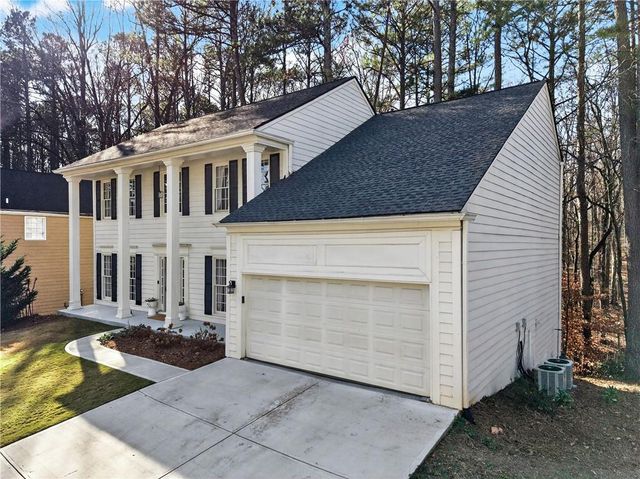 1080 Barrington Landing Court, Roswell, GA 30076