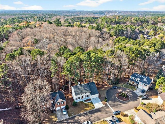 1080 Barrington Landing Court, Roswell, GA 30076