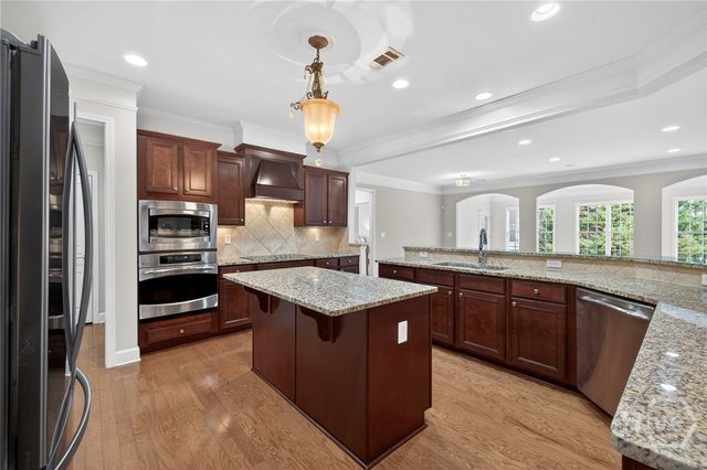 1010 Overlook Cove, Greensboro, GA 30642
