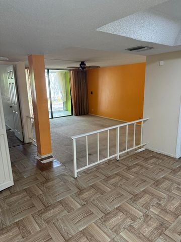 3730 Inverrary Drive 2a, Lauderhill, FL 33319