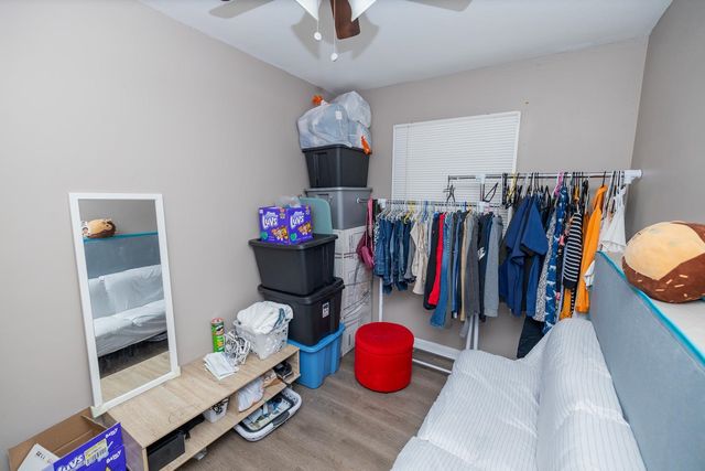 313 SW 5th, Newton, KS 67114