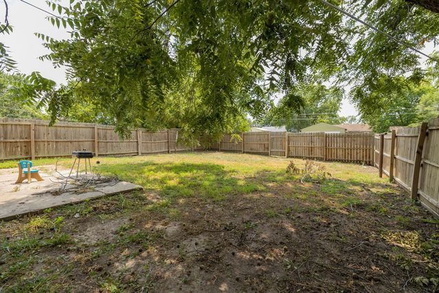 313 SW 5th, Newton, KS 67114