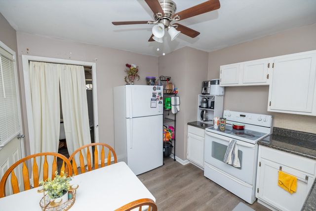 313 SW 5th, Newton, KS 67114