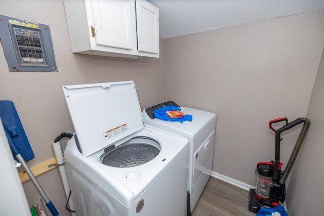 313 SW 5th, Newton, KS 67114