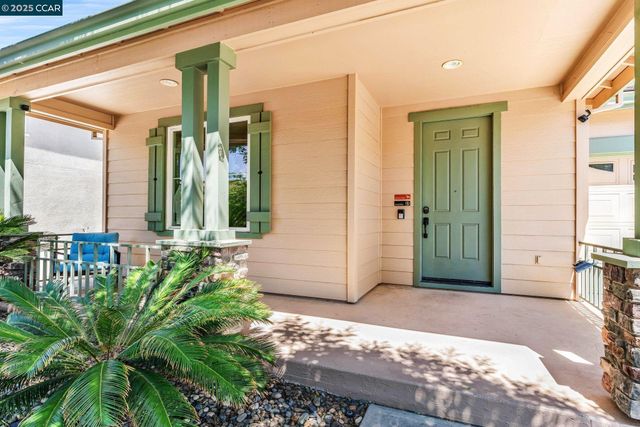 24 Puffin Circle, Oakley, CA 94561