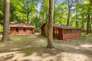 1464 E Gardner Avenue, Newaygo, MI 49337