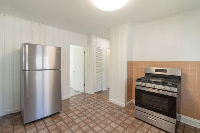 38 Mohican Road, Old Saybrook, CT 06475