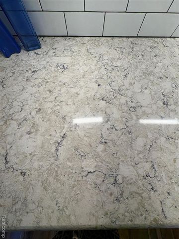 1030 Larson Ct, Rochester Hills, MI 48307