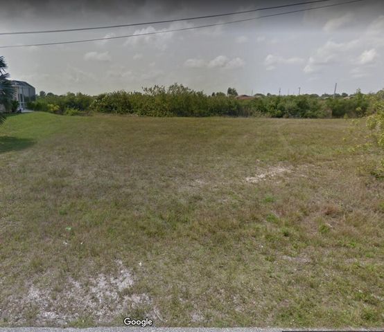 2206 NE 13TH Avenue, Cape Coral, FL 33909
