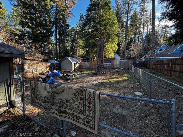 22901 Fir, Crestline, CA 92325