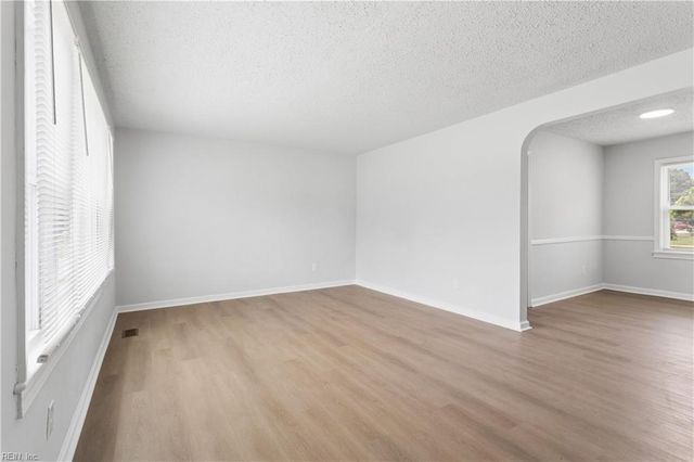 1815 Canterbury RD, Hampton, VA 23666