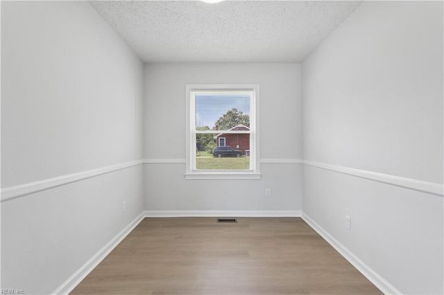 1815 Canterbury RD, Hampton, VA 23666