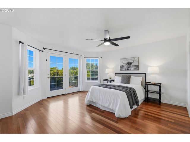 17903 RIDGE LAKE Dr, Lake Oswego, OR 97034