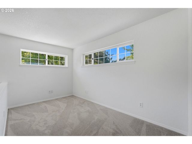 17903 RIDGE LAKE Dr, Lake Oswego, OR 97034