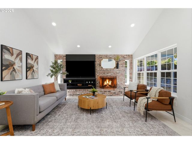 17903 RIDGE LAKE Dr, Lake Oswego, OR 97034