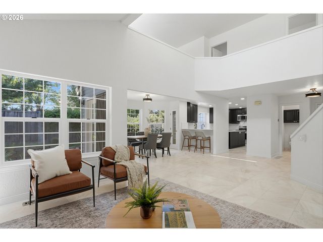 17903 RIDGE LAKE Dr, Lake Oswego, OR 97034
