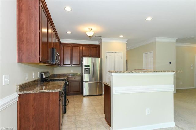 6724 Planters Drive, High Point, NC 27265