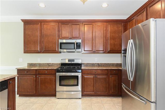 6724 Planters Drive, High Point, NC 27265
