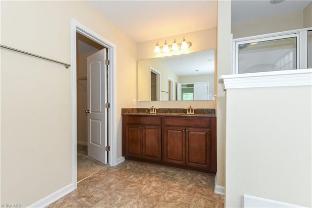 6724 Planters Drive, High Point, NC 27265
