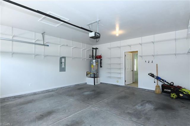 6724 Planters Drive, High Point, NC 27265
